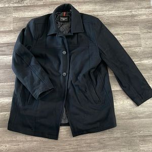 Men, black winter coat. Size XL.